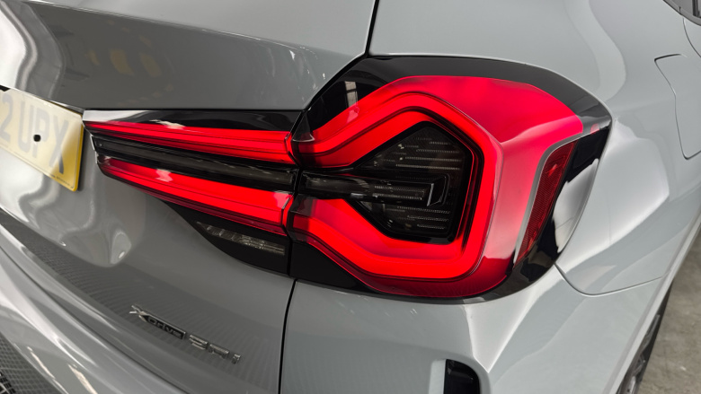 BMW X3 xDrive20i MHT M Sport 5dr Step Auto [Pro Pack] Petrol Estate